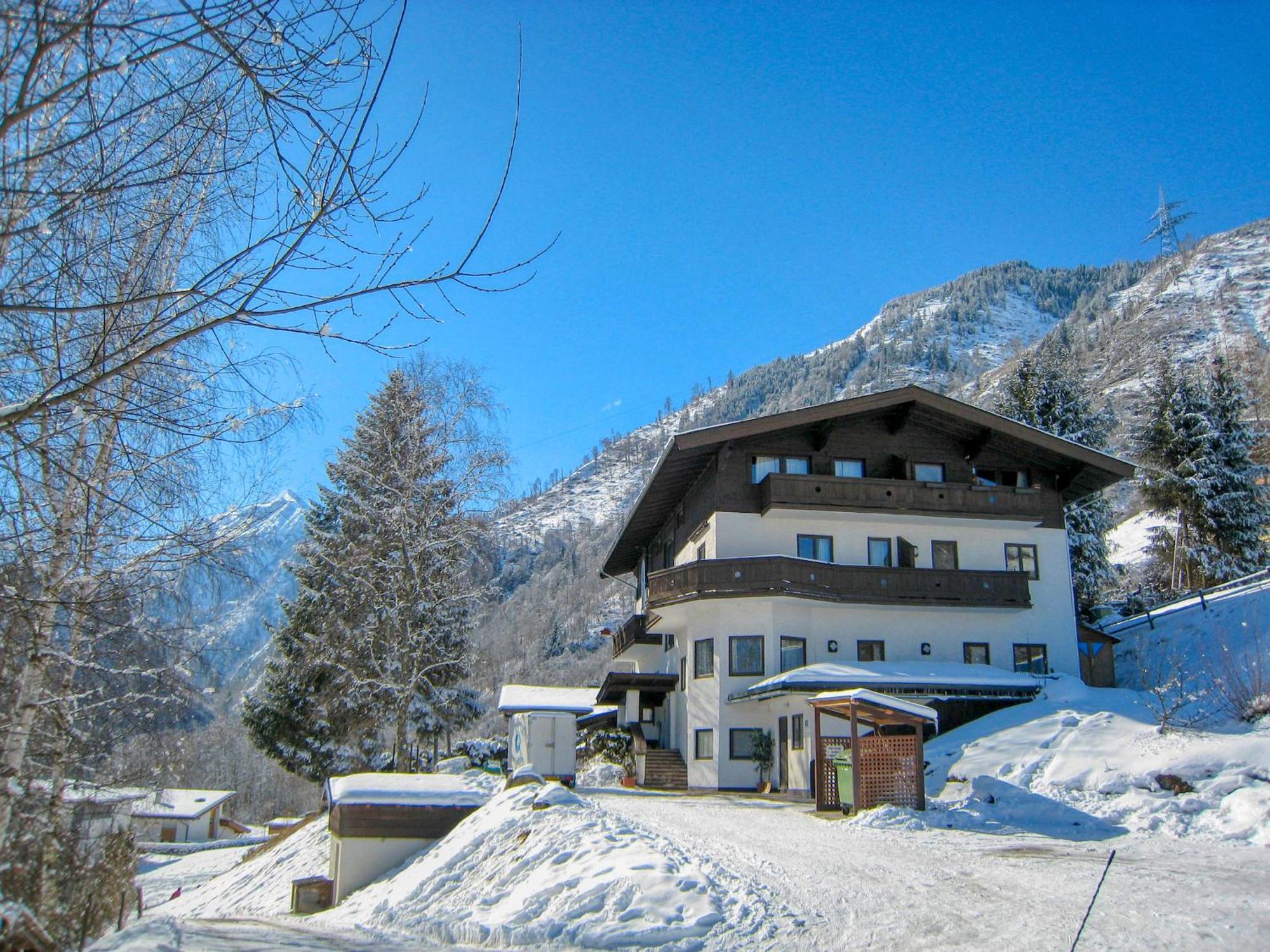 Haus Kitzsteinhorn 6 - By Alpen Apartments Kaprun Exteriör bild